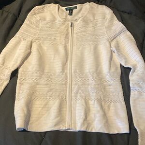 Medium Lauren Ralph Lauren white knitted sweater.